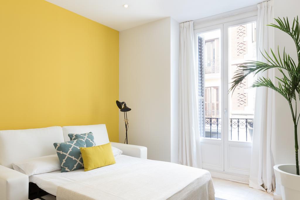 Carretas Apartments Madrid Exteriör bild