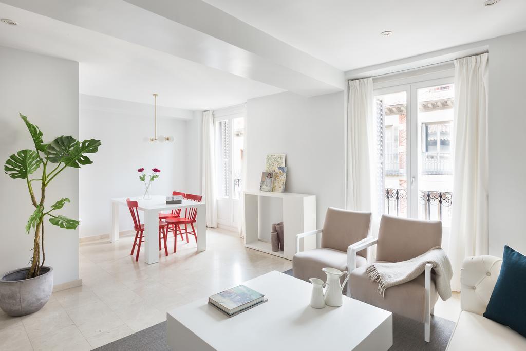 Carretas Apartments Madrid Exteriör bild